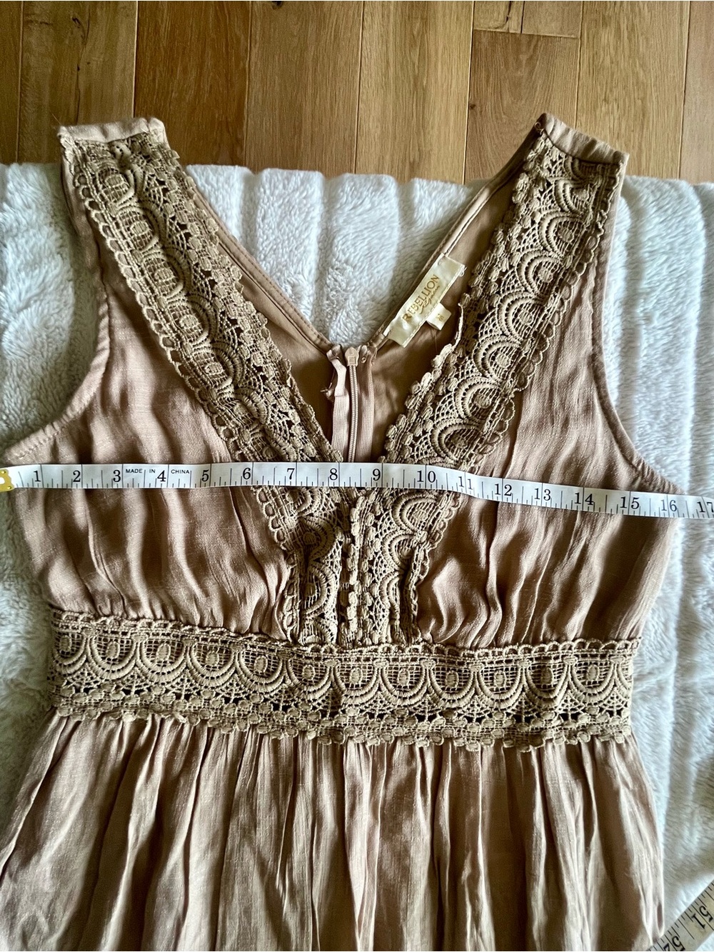 Rebellion Cottagecore Boho Taupe Crochet Lace-Trim Tiered Maxi Dress US M ✨NWT - Picture 9 of 16